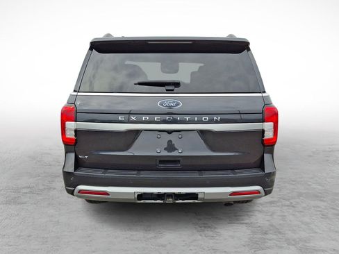 Used 2024 Ford Expedition XLT image 4
