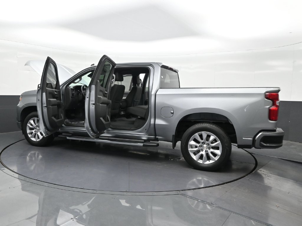 Used 2023 Chevrolet Silverado 1500 Custom RWD image 34