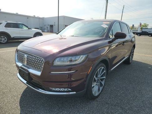 Used 2023 Lincoln Nautilus Reserve w/ Equipment Group 202A AWD/4WD image 3