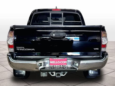Used 2015 Toyota Tacoma 4x4 Double Cab w/ TRD Off-Road Package image 7