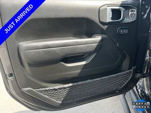 Used 2024 Jeep Gladiator Sport AWD/4WD image 24