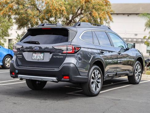 Used 2024 Subaru Outback Limited AWD/4WD image 4