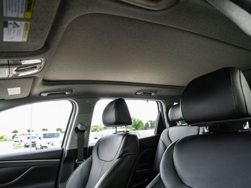 Used 2019 Hyundai Santa Fe AWD image 4