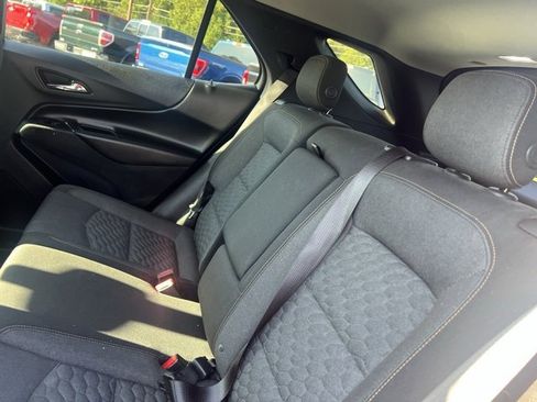 Used 2018 Chevrolet Equinox LT image 32