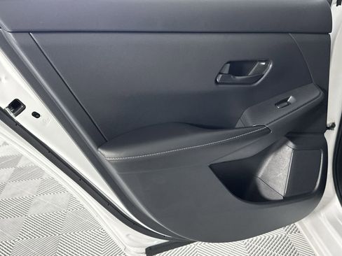 Certified 2025 Nissan Sentra SV FWD image 29