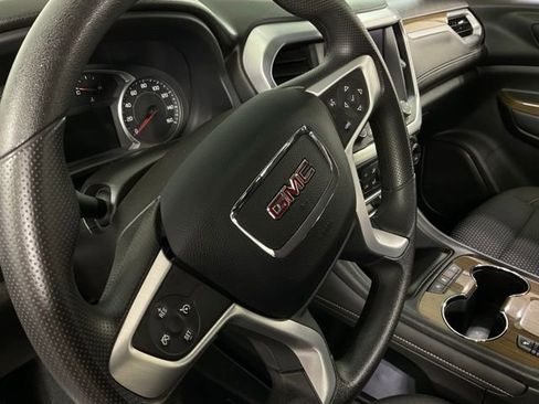 Used 2021 GMC Acadia SLE w/ Driver Convenience Package FWD image 18