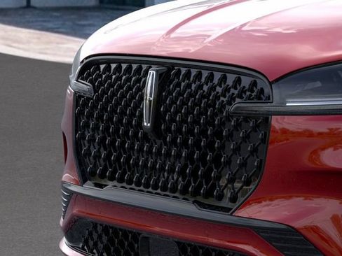 New 2026 Lincoln Aviator 2WD w/ Jet Appearance Package image 18