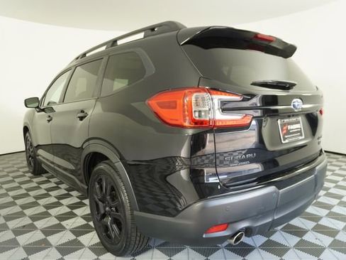 Used 2023 Subaru Ascent Onyx Edition image 5