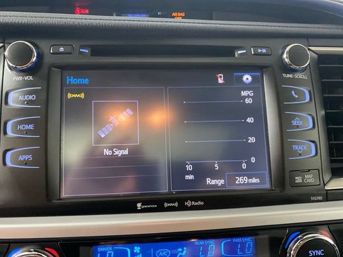 Used 2019 Toyota Highlander XLE AWD/4WD image 20
