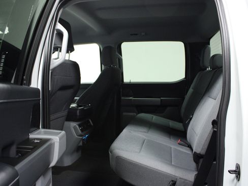 Used 2024 Ford F150 Lightning Flash image 13