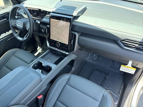 New 2026 GMC Acadia AT4 w/ Luxury Package AWD/4WD image 29