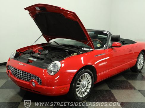 Used 2005 Ford Thunderbird RWD image 30