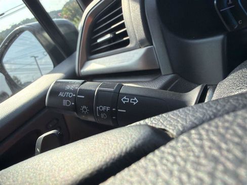 Used 2018 Honda Odyssey EX-L image 12