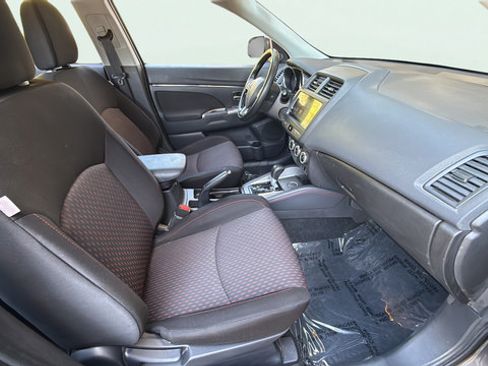 Used 2019 Mitsubishi Outlander Sport SE FWD image 27