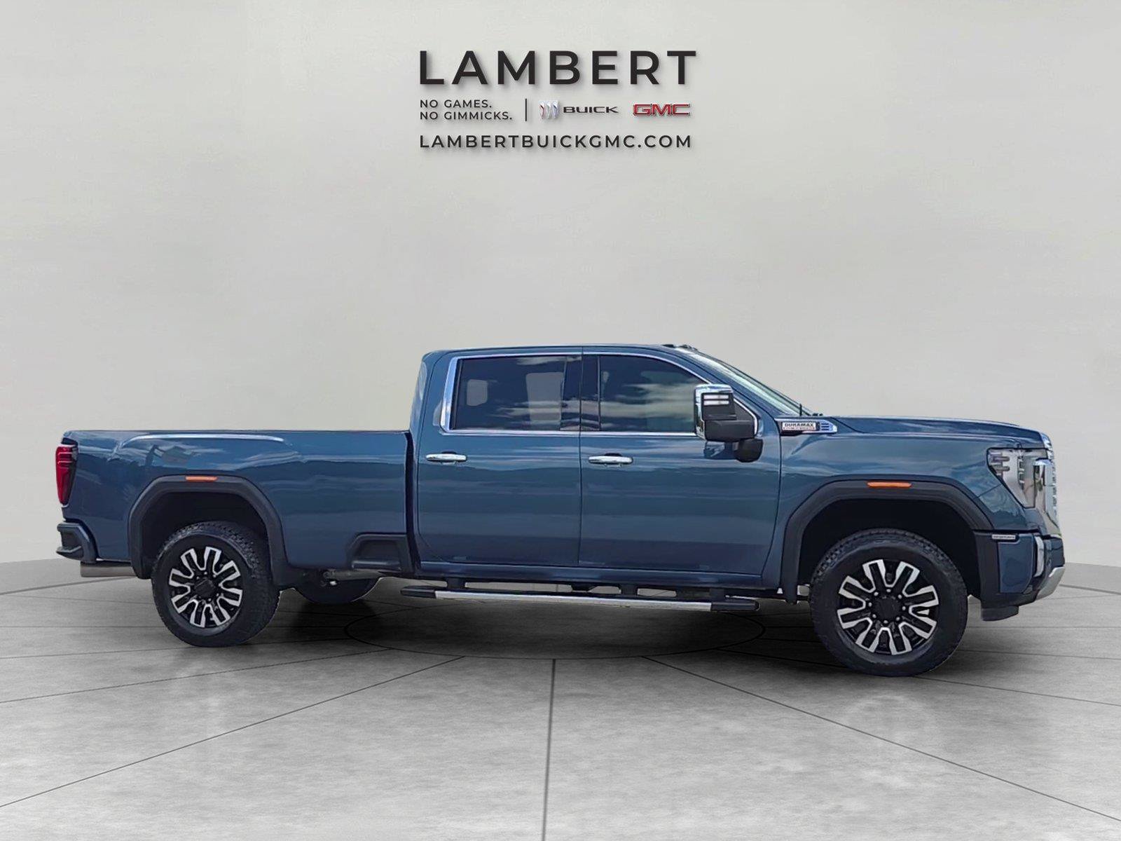 Used 2024 GMC Sierra 2500 Denali AWD/4WD image 6