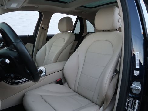 Used 2016 Mercedes-Benz GLC 300 image 12