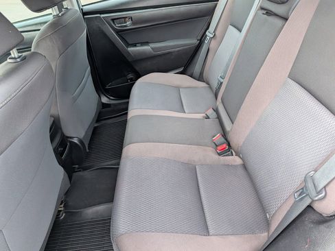 Used 2018 Toyota Corolla LE image 16