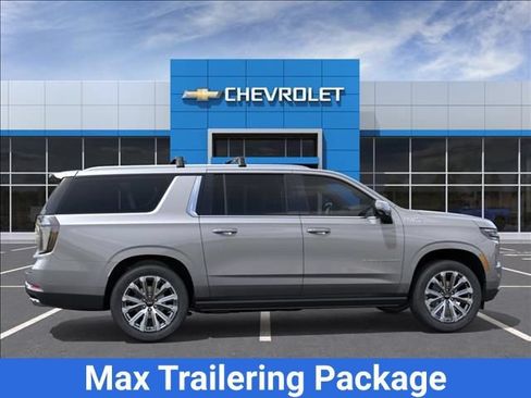 New 2026 Chevrolet Suburban High Country AWD/4WD image 7