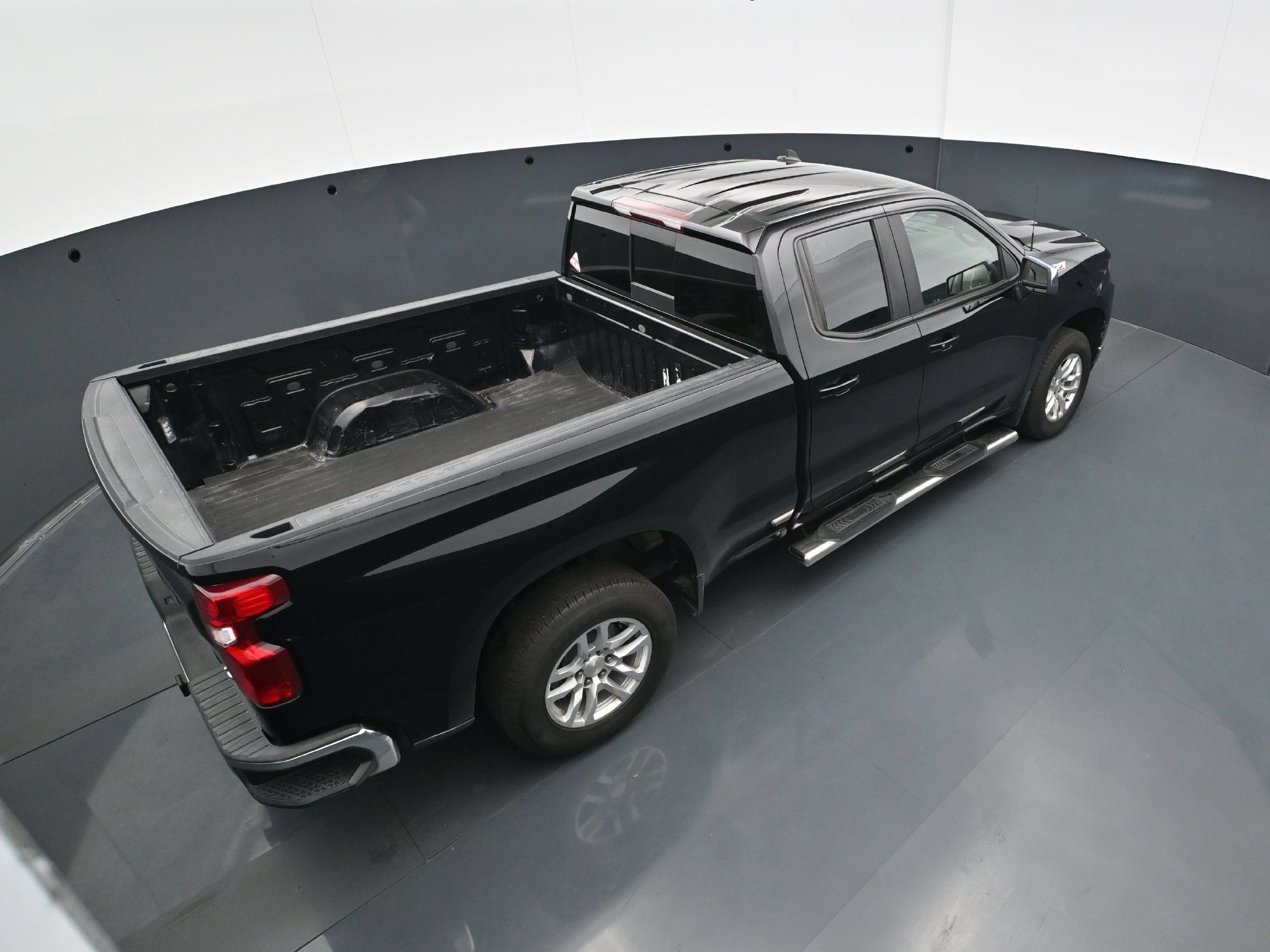 Used 2021 Chevrolet Silverado 1500 LT w/ Z71 Off-Road Package AWD/4WD image 39