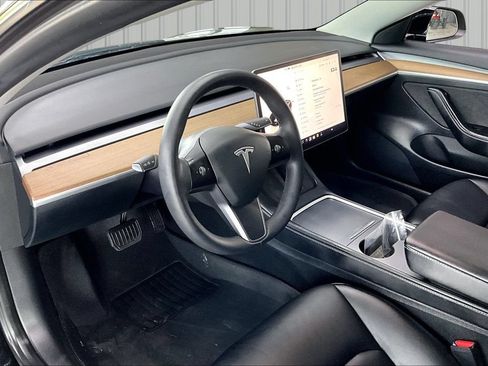 Used 2023 Tesla Model 3 Standard Range RWD image 16