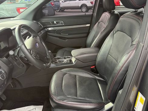 Used 2018 Ford Explorer Sport w/ Equipment Group 401A AWD/4WD image 10
