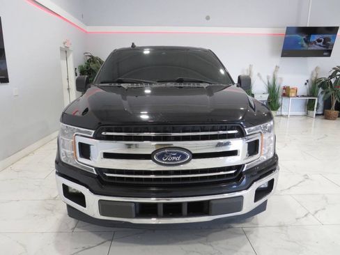 Used 2019 Ford F150 XLT w/ Trailer Tow Package RWD image 8