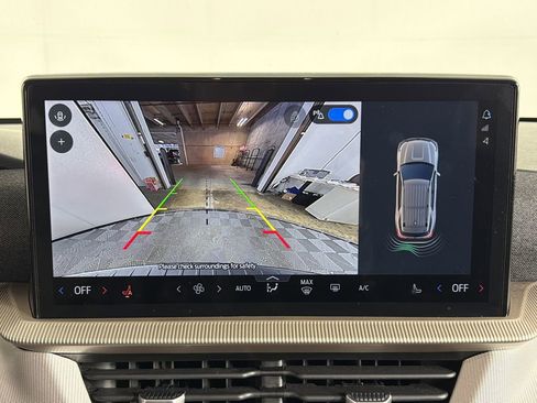 Used 2025 Ford Explorer Active image 30