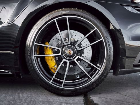 Used 2022 Porsche 911 Turbo S image 20