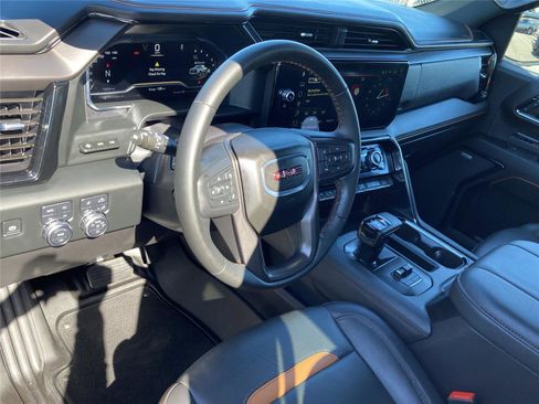 Used 2024 GMC Sierra 1500 AT4 w/ Technology Package image 12