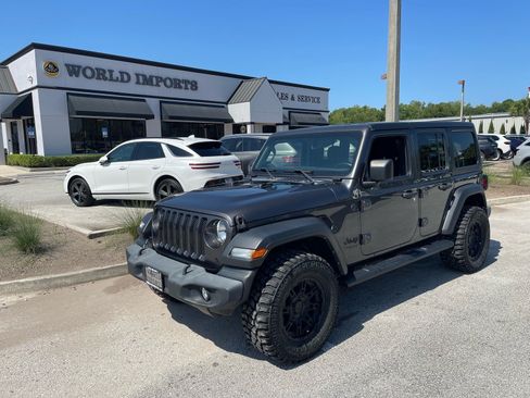 Used 2022 Jeep Wrangler Unlimited Sport AWD/4WD image 45