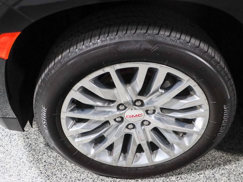 Used 2023 GMC Yukon Denali w/ Max Trailering Package AWD/4WD image 11