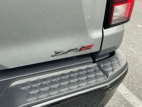 Used 2023 Chevrolet Colorado ZR2 w/ ZR2 Convenience Package III image 36