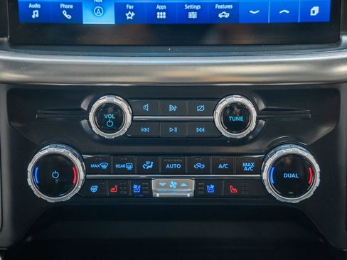 Certified 2023 Ford F150 Lariat w/ Equipment Group 502A High image 30