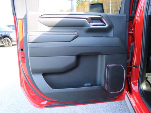 Used 2024 Chevrolet Silverado 2500 LT image 14