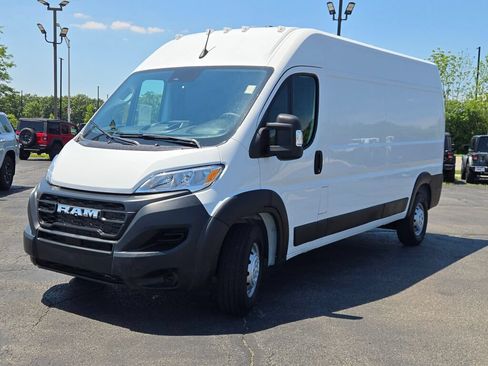 Used 2023 RAM ProMaster 2500 FWD image 3