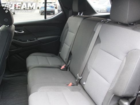 Used 2022 Chevrolet Traverse LT w/ LPO, Floor Liner Package image 22