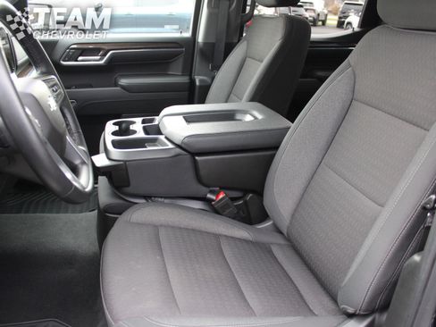Used 2024 Chevrolet Silverado 1500 LT image 11