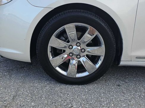 Used 2011 Buick LaCrosse CXL AWD/4WD image 12