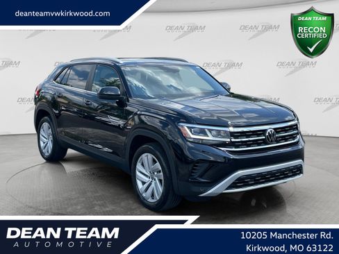Used 2023 Volkswagen Atlas Cross Sport SE w/ Panoramic Sunroof Package FWD image 1