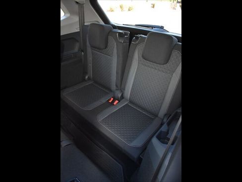 Used 2021 Volkswagen Tiguan S FWD image 22