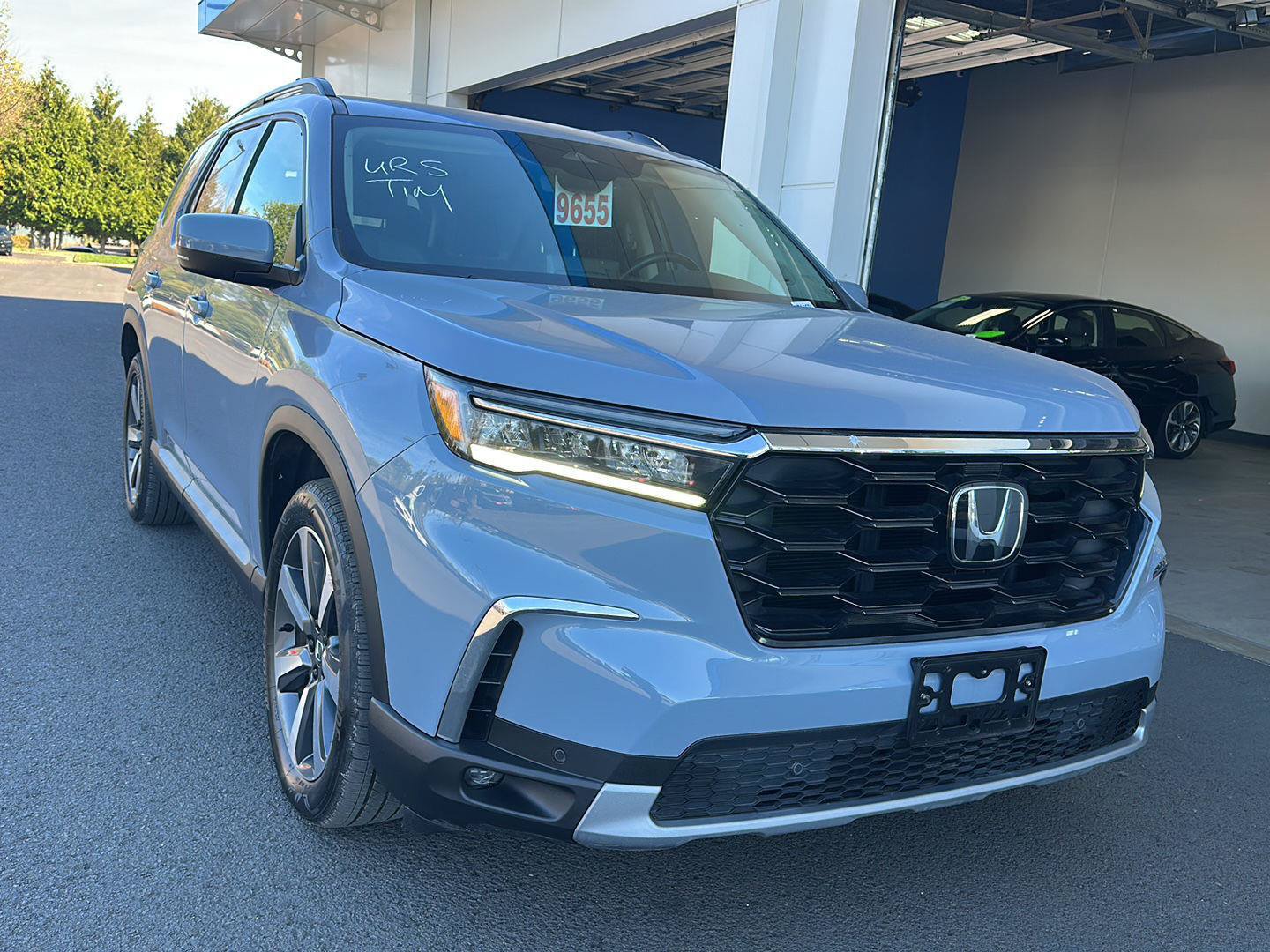 Used 2024 Honda Pilot Touring image 5