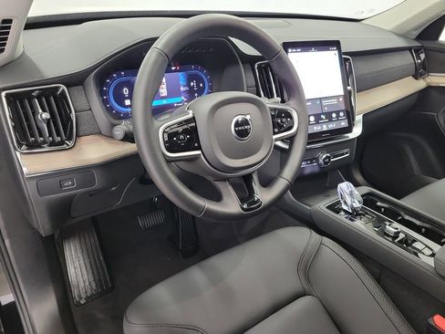Used 2025 Volvo XC90 B6 Plus AWD/4WD image 21
