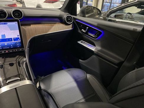 Certified 2025 Mercedes-Benz GLC 300 GLC 300 image 4