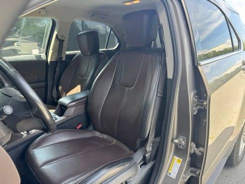 Used 2011 Chevrolet Equinox LT FWD image 14