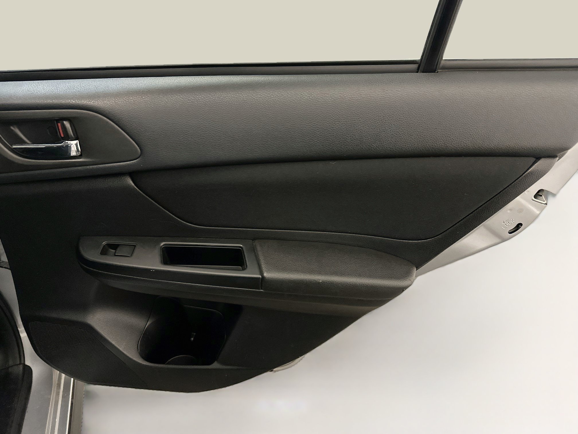 Used 2013 Subaru Crosstrek 2.0i Premium AWD/4WD image 30