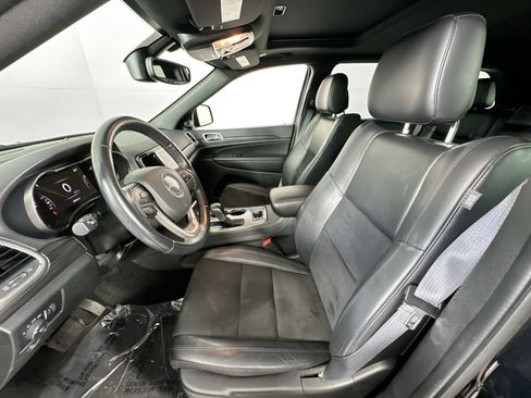 Used 2022 Jeep Grand Cherokee Laredo X AWD/4WD image 21