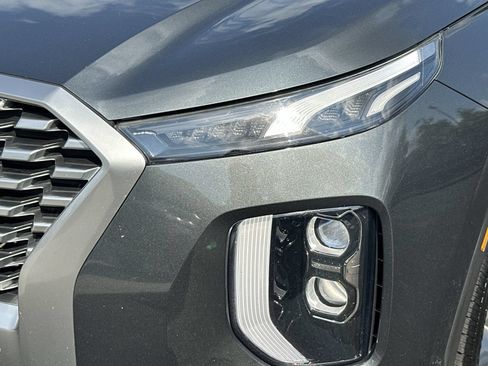 Used 2021 Hyundai Palisade SEL w/ Premium Package FWD image 11