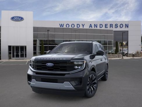 New 2026 Ford Expedition Platinum w/ Driver's Package AWD/4WD image 2
