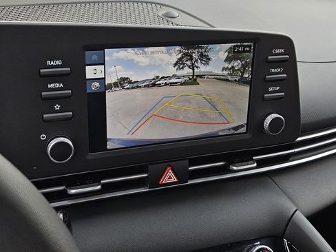 New 2025 Hyundai Elantra Blue image 22