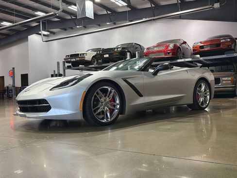 Used 2016 Chevrolet Corvette Stingray Convertible w/ 3LT Preferred Equipment Group RWD image 7